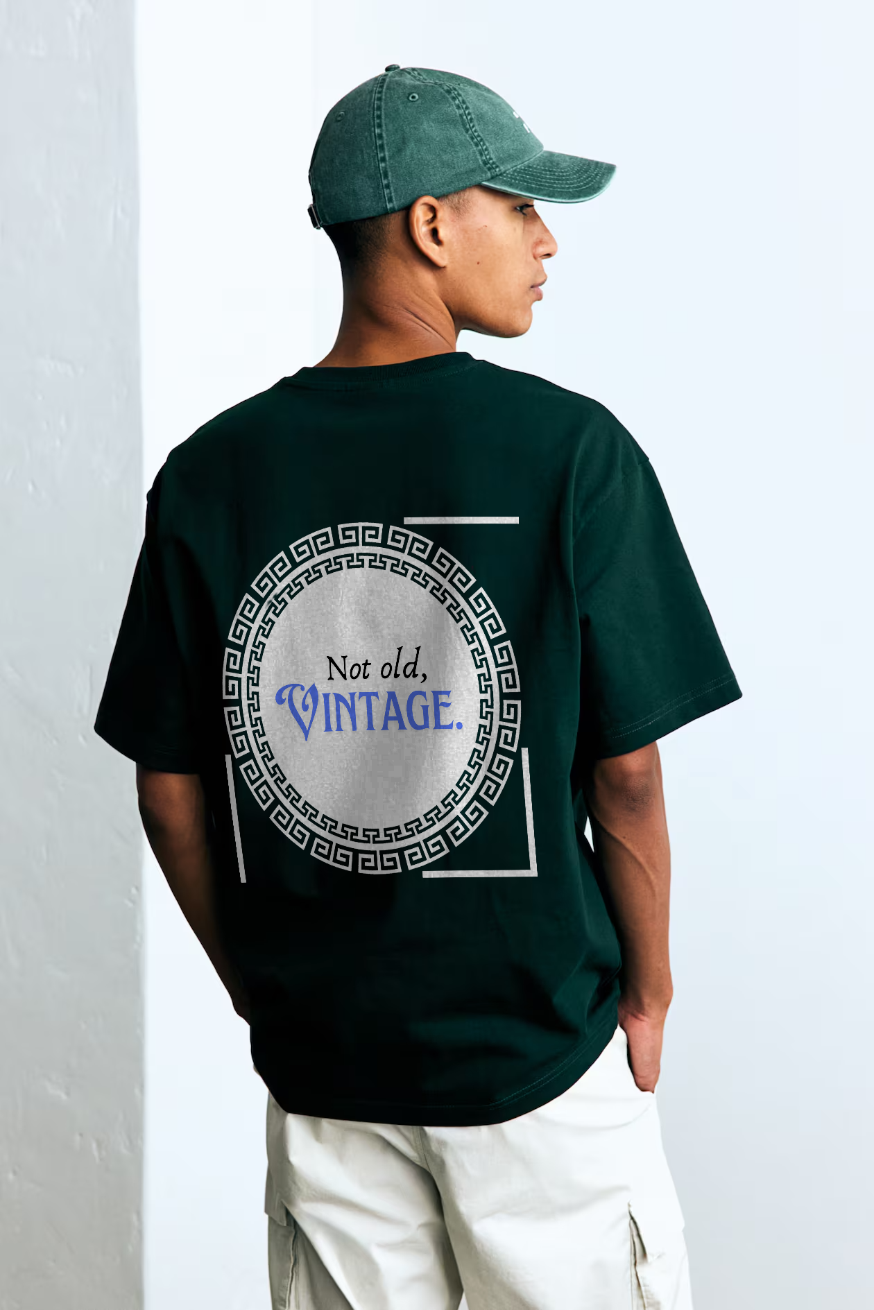 WORLD CHAMPIONS  - OVERSIZED FIT T-SHIRT