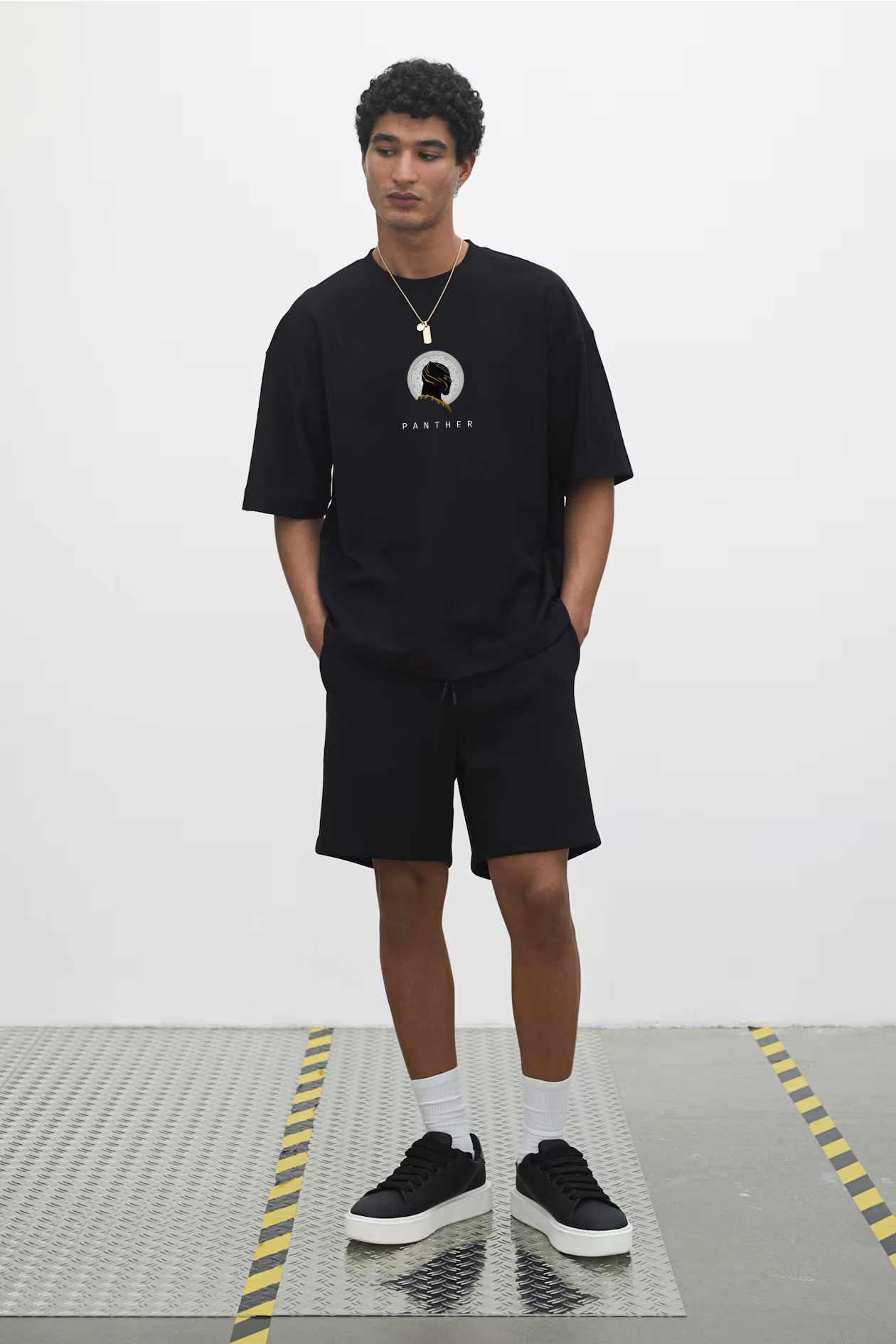 BLACK PANTHER - MERAI'S BLACK EDITION OVERSIZED FIT T-SHIRT